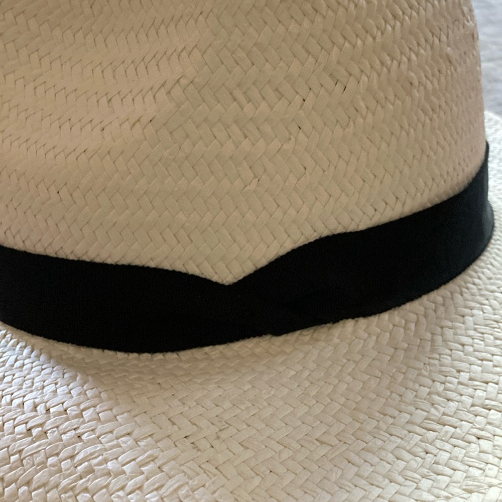 Aritzia Fedora ivory hat  - Brand New with Tag - black ribbon - Picture 6 of 13